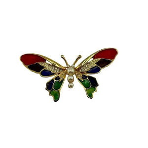 Vintage Butterfly Brooch. gold colored with faux pearls. 1980s